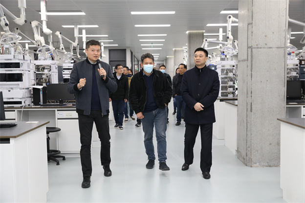 1710810016206552CC42.jpg 2-3.jpg