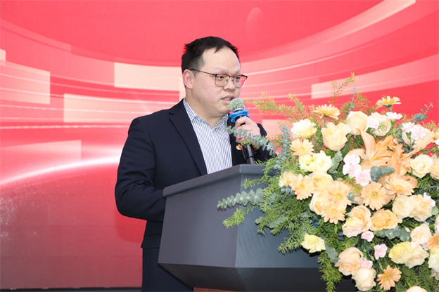 1737339072164553F630.jpg 张林林.jpg