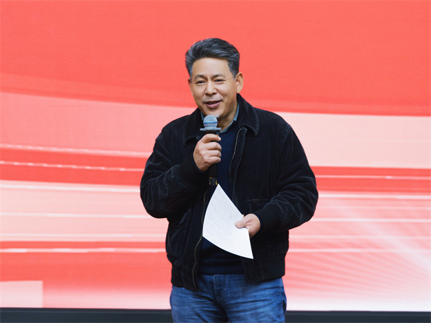 1737339142109688p724.jpg 田总.jpg